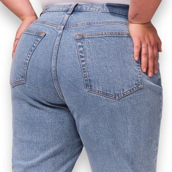 Abercrombie & Fitch | Curve Love Ultra High Rise 90s Straight Jean - Picture 2 of 13